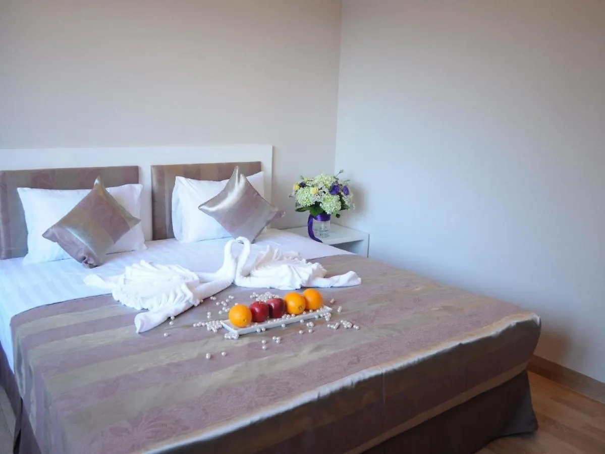 Van Nam Hotel Nha Trang