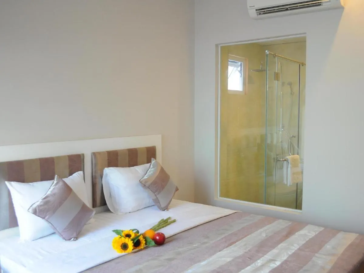 Van Nam Hotel Nha Trang