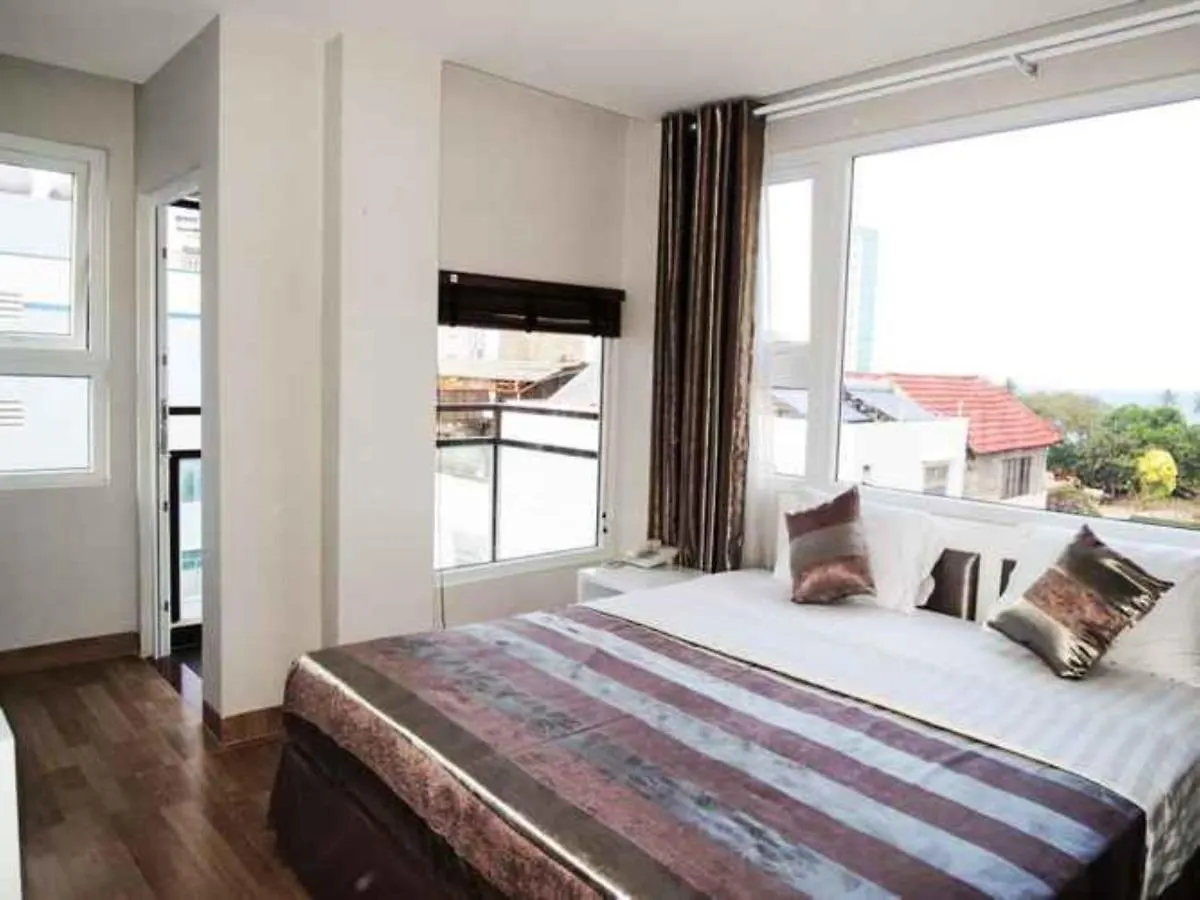 Van Nam Hotel Nha Trang