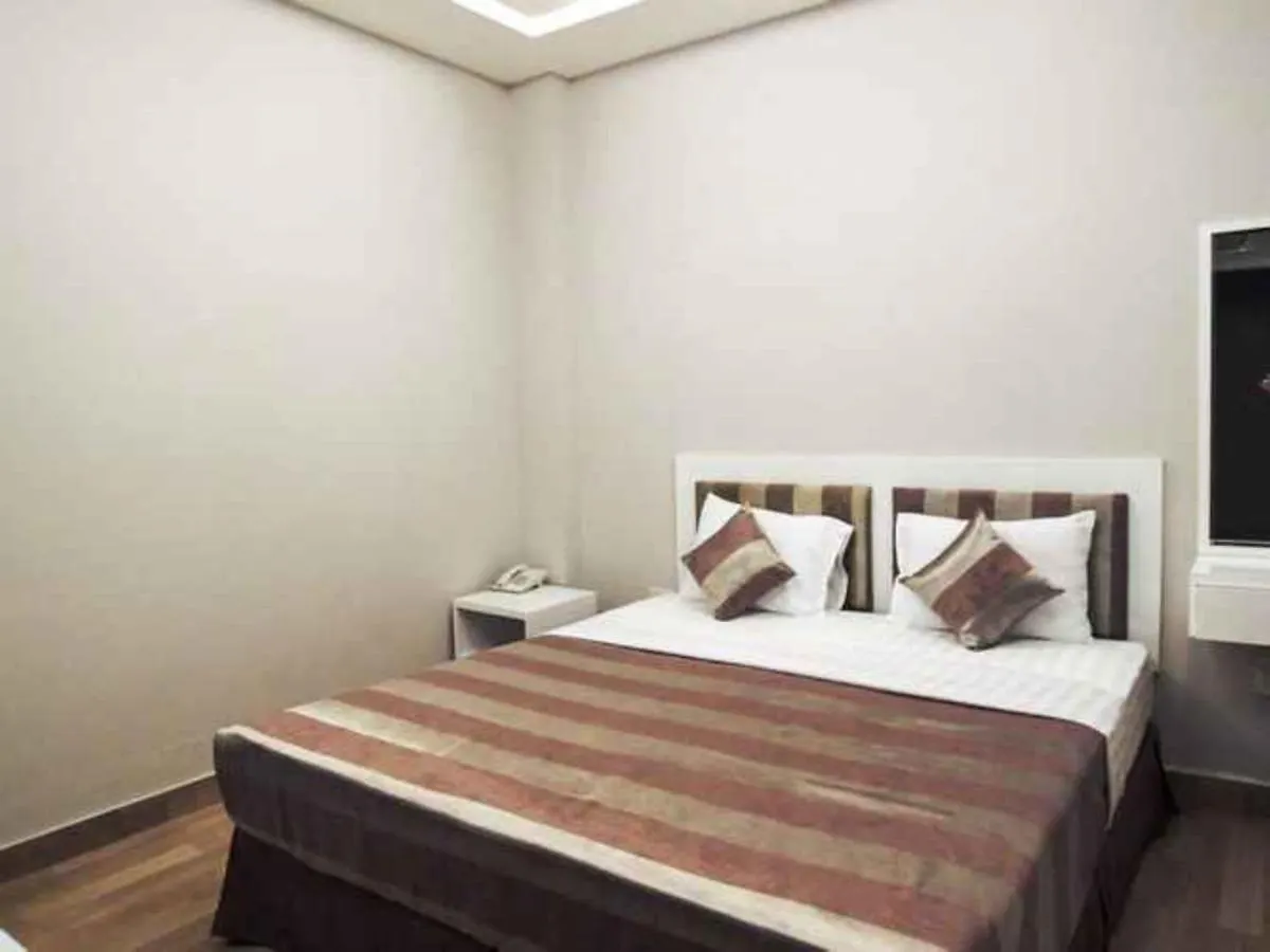 Van Nam Hotel Nha Trang