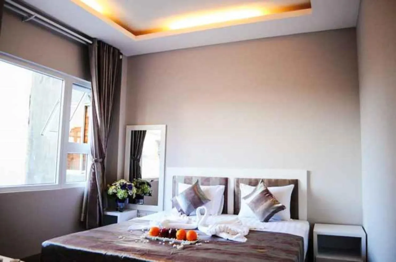 Van Nam Hotel Nha Trang 2*,  Vietnam